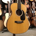 Martin 000JR-10E Shawn Mendes #2801466 カナダ出身のシンガーソングライター、ショーン・メンデスシグネイチャーモデル！ ショーン・メンデス氏はデビュー以前からYouTubeにアップしたカバー動画で注目を集め、デビュー後のファーストシングルLife of the Partyから、その後のグラミー賞のノミネートされる等、現在に至るまで多くのヒット曲を生み出しております。 000ジュニアはコンパクトなボディに加え、スケールもフルサイズのモデルと比較し約23mm短いため、 テンション感が柔らかく、ご自宅で気軽に弾けるギターとしてもおすすめです。 ボディトップにはスプルース、サイドバックにサペリ材をそれぞれ単板で使用。 サウンドバランスに優れ、豊かな倍音が魅力的です。 本器はその000JRをベースに特別なスペックが詰め込まれております。 ブリッジに本人が右手に入れている燕のタトゥーを模したもの、指板と付属ケースにはサインを施され、 べっ甲ピックガードにポジションマークはスノーフレークを採用し、ボディトップのエイジングされたスプルースがヴィンテージライクなルックスへと引き立てております。 また、こちらの付属ケースはFSC認証の再生海洋プラスチックから製作されたギグバックになります。 デニム素材のようなお洒落なルックスが魅力で持ち運びも安心の内容でございます。 小振りなサイズでありながら、ここまで本格的なサウンド、クオリティを備えたアコースティックギターは多くは無いでしょう。 このギターにはファンにとって嬉しい粋な演出も施されております…！ 是非ご自身の目でお確かめください！ お見逃しなく。 -仕様- Body size: 000 Junior 14 Fret Construction: Mortise & Tenon Neck Joint Bracing Pattern: X Brace Brace Shape: Scalloped Top Material: Spruce Back Material: Sapele Side Material: Sapele Electronics: Fishman Sonitone Finish Top: Satin Back and Side Finish: Satin Scale Length: 24'' Fingerboard Width at Nut: 1 3/4" Neck Shape: Junior Neck Taper: High Performance Taper -付属品- Gig Bag、ストラップピン、保証書。 試奏動画送ります！】 お店が遠い、忙しくてなかなか来られない… そんなお客様へ試奏動画を店頭で撮影しお送りいたします！ メールでご希望の商品・ご希望の演奏スタイルをお申し付け下さい。 ※撮影してからのお送りになりますのでお時間を頂く場合がございます。 【中古買取&下取徹底強化中】 中古買取、下取り、ご委託も承っております。 まずはお気軽にご相談下さい。 【ショッピングクレジット金利0%キャンペーン】 ただいまDr.Soundでは、楽器購入の際の強い味方、 ショッピングクレジット分割金利0％キャンペーンを実施中です。 【ACCESS】 ■ 電車をご利用の場合 ┗ JR御茶ノ水駅から徒歩5分 ┗ 東京メトロ千代田線新御茶ノ水駅から徒歩5分 ┗ 東京メトロ半蔵門線神保町駅から徒歩5分 ┗ 都営新宿線 / 都営三田線神保町駅から徒歩5分 ■ インターチェンジからのアクセス ┗ 首都高速都心環状線「一ツ橋IC」から約1km ┗ 首都高速都心環状線「神田橋IC」から約1km ■ 駐車場のご案内 ┗ 明治大学 リバティータワー駐車場 ◎ 当店でお買い物頂いたお客様へ無料駐車券をサービス！ ┗￥3,000 以上お買い上げ → 1時間無料 【お問い合わせ】 Dr.Sound TEL：03-3291-9791 E-Mail：dr4@kurosawagakki.com ※即日発送ご希望の場合はお問い合わせください。