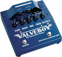 VALVEBOYは、プリアンプ真空管12AX7を2基搭載したディストーションペダルです。もしご自身のアンプが最高のクリーン・トーンをお持ちで、本物のディストーション・サウンドが必要なら VALVEBOY をお薦めします。接続するアンプによって全く異なったサウンドを提供するという点で、他の真空管内蔵ペダルと一線を画しています。VALVEBOY には「ミディアム・ファット」と「アグレッシヴ・ドライヴ」と呼ぶ2種類の真空管のゲイン・ステージの設定がされています。ミディアム・ファットは文字通りファットで温かみのあるオーヴァードライヴ・サウンド、アグレッシヴ・ドライヴは激しいディストーション・サウンドまでカヴァーします。2つのドライヴ・サウンドはシーンや好みに合わせ、右側のフットスイッチを踏むことにより一瞬にして切り替えることができます。もちろん、選択されているサウンドは、スイッチ上部2つのLEDの点灯で確認できます。また、ヴォイシング・スイッチは使用するアンプの特性に合わせ選択するスイッチです。DARK(ダーク)ポジションに入れることで、高域を抑えたディストーションを得ることができます。 ■ 入力インピーダンス : 500K Ω ■ 出力インピーダンス : 1K Ω ■ コントロール周波数 : Treble 5khz, Midrange 1.5khz, Bass 150hz ■ 真空管 : 12AX7A x 2本 ■ 電源 : 1 amp(1000mA) MAX @12 Volt ac. ■ 内部電圧 : 12 Volt dc.. Filament/275 Volt dc. High Voltage ■ サイズ : 76(H)x171(W)x173(D)mm ■ 本体重量 : 約1.188g ■ 付属品 : ACアダプター(日本国内仕様、MUSIC WORKS[MODEL NWTA12]定格入力AC100V、定格出力AC12V、50・60Hz