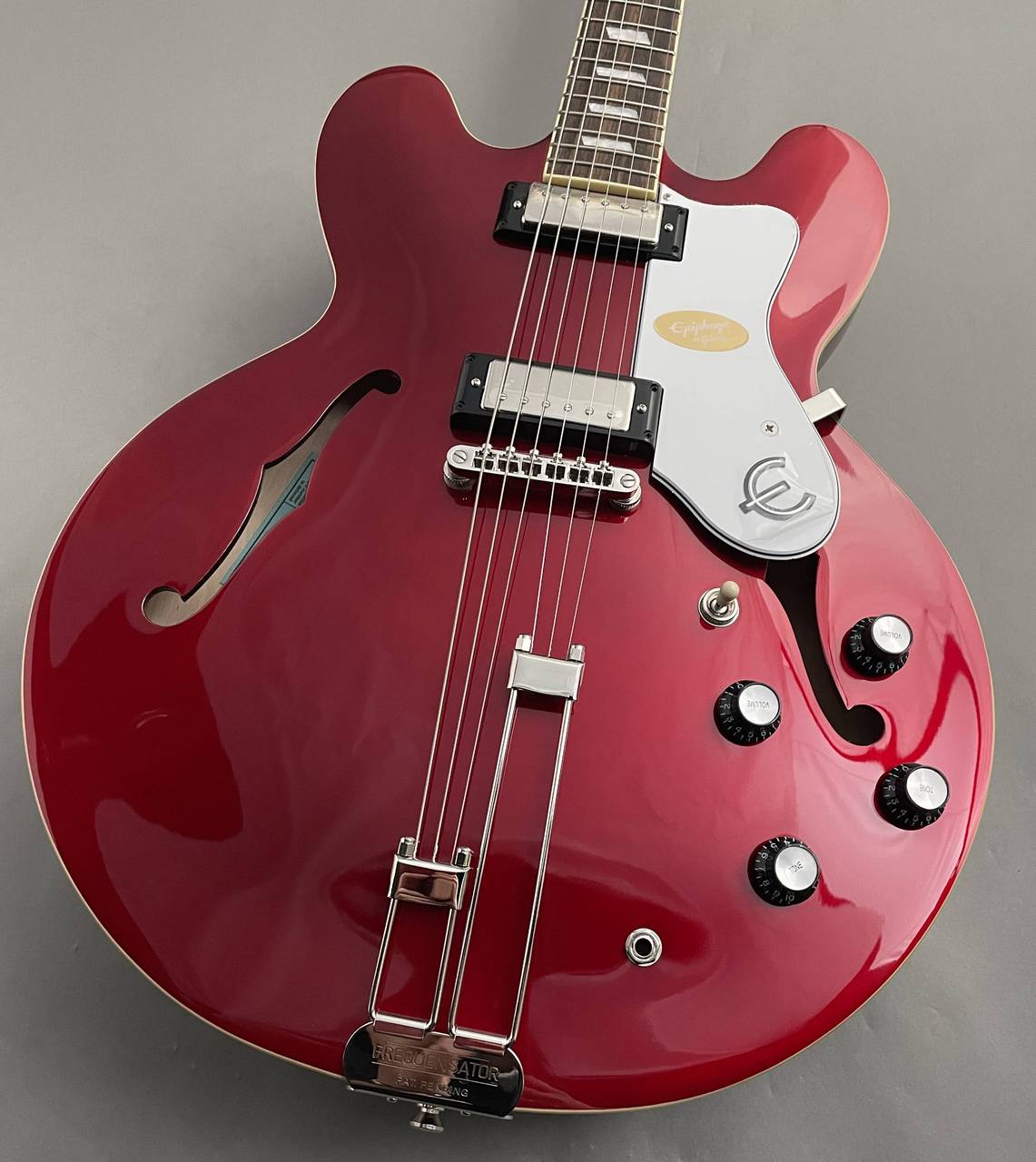 Epiphone Riviera -Sparkling Burgundy- #23031512241 ≒3.86kg【お好みの弦高でセットアップ致します!】【G-CLUB 渋谷店】