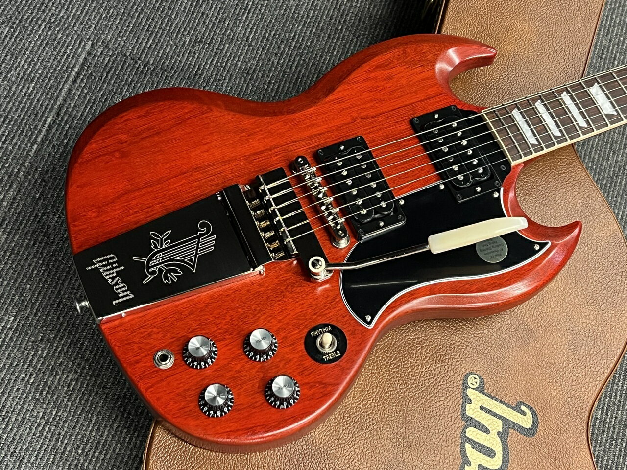 Gibson（ギブソン）『SGStandard'61MaestroVibrola』