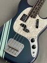 Vintera II 70s Mustang Bassは、70年代のタイムレスなサウンドを現代に蘇らせ、フェンダーならではのアイコニックなルックス、インスピレーション、比類ないトーンを提供します。 Vintera II 70s Mustang Bassは、アルダーボディにローズウッド指板のメイプルネックを採用し、パンチと透明感に溢れたクラシックなフェンダートーンを実現します。 70年代初期の”C”シェイプネックは、直感的で魅力的なプレイアビリティを提供する70年代モデルのネックプロファイルをベースに設計されており、7.25インチラジアス指板とヴィンテージトールフレットにより、大胆なベンディングや繊細なビブラートが可能で、ヴィンテージの快適さが得られます。 ヴィンテージスタイルの70年代式スプリットコイルピックアップは、温かでダイナミック、パワフルなフェンダーサウンドを提供します。 ヴィンテージスタイルの4サドル式ブリッジとチューニングマシンは、クラシックなルックスに加え、イントネーションとチューニングの安定性を向上させます。 Vintera II 70s Mustang Bassのクラシックなヴィンテージフィールと比類なきフェンダーサウンドで、あなたにしかできない、新たな音楽の歴史を刻み始めましょう。 是非この機会にお試し下さい。 ■Specification Body Material: Alder Body Finish: Gloss Polyester Neck: Maple, Early ‘70s “C” Neck Finish: Gloss Urethane Fingerboard: Slab Rosewood, 7.25” (184.1 mm) Frets: 20, Vintage Tall Position Inlays: White Dot (Slab Rosewood) Nut (Material/Width): Synthetic Bone, 1.625” (41.3 mm) Tuning Machines: Fender ‘70s Vintage-Style Stamped Open-Gear Scale Length: 30” (762 mm) Bridge: 4-Saddle Mustang Bass Strings-Through-Body Pickguard: 4-Ply Aged White Pearloid Pickups: (Bridge), Vintage-Style ‘70s Split Single-Coil Mustang Bass (Middle), (Neck) Controls: Master Volume, Master Tone Control Knobs: Black Plastic Hardware Finish: Nickel/Chrome Strings: Fender USA 7250M Nickel Plated Steel (.045-.105 Gauges), PN 0737250406 Case/Gig Bag: Included: Deluxe Gig Bag 【選べる豊富な決済方法】 クレジットカード決済/銀行振込/代引き/ショッピングクレジット --------------- 【ショッピングクレジット無金利＆超低金利キャンペーン】 48回払いまで金利手数料0%!!　 [ 54回 1%／60回 2% ／84回 5% ] ※各種分割払い(クレジットカード、ショッピングクレジット)ご利用いただけます。 詳しくはお電話もしくはメールにてお気軽にお問合せくださいませ。 --------------- 〜通信販売をご利用のお客様へ 〜 掲載商品売却の際、迅速にサイトから削除するよう心がけておりますが、 ショッピングページの更新にタイムラグが生じる場合がございます。 万一ご注文後に売切れとなっておりました場合は、誠に恐れ入りますがご容赦ください。 店舗での試奏やご購入をお考えの方は事前にTEL、またはメールにてご連絡いただければ確実です。 -------------------------------------------------------------------------------- 黒澤楽器店 G-CLUB SHIBUYA 〒150-0043 東京都渋谷区道玄坂2-29-17 Tel: 03-3462-0261（エレキギター） 03-3462-9211（アコースティックギター） 03-3462-0271（ベース） 営業時間:11:00〜20:00