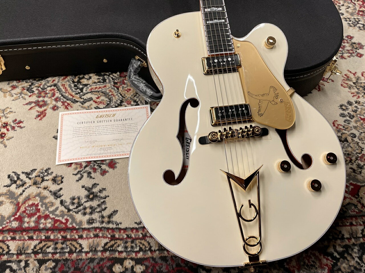 Gretsch G6136-55 '55 Falcon Hollow Body with Cadillac Tailpiece Vintage White ≒3.43kg(JT24041349)【G-CLUB 渋谷店】