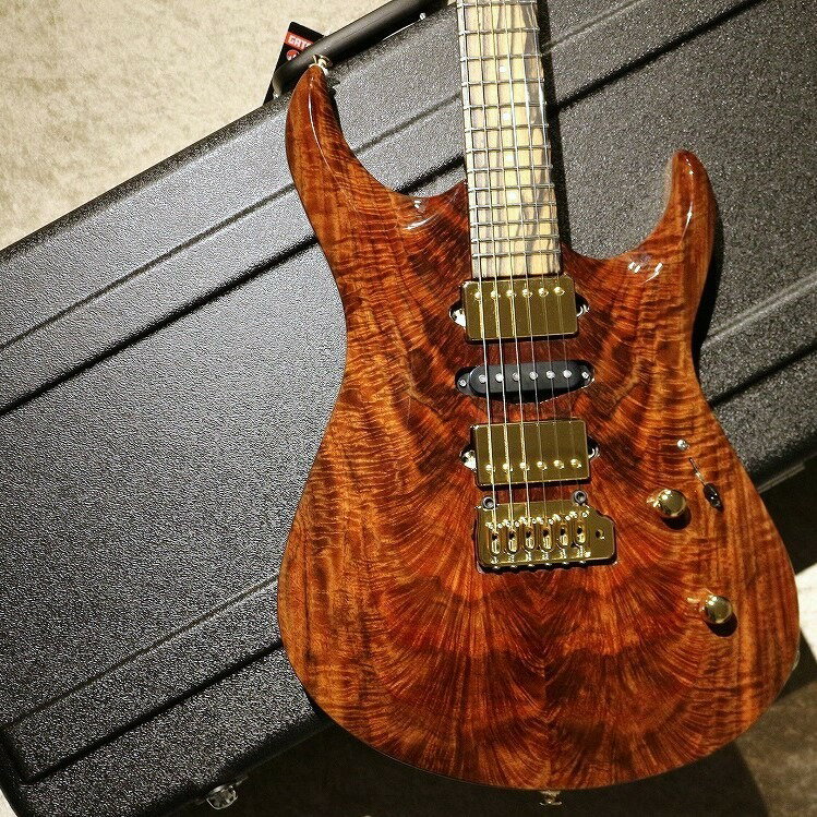 Koca Guitars Light DC 5A Angel Claro Walnut Top/Honduran Mahogany/Pale Moon Ebony【3.86kg】【池袋店】