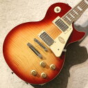 キングオブエレキギターとも称されるLes Paul Standard。 1952年にLes Paulの歴史が始まり1958年中頃にチェリーサンバーストカラーへの変更を持ってLes Paulは完成したとされます。 そして時代の波に押され1960年にはSGへとフルモデルチェンジを行い、事実上の生産終了となりました。 しかし58年~60年のLes Paulを用い新たなロックを開いたヒーローたちの登場により見直されることとなり、 1968年から生産を再開し現在に至ります。 この58年から60年に生産されたLes Paul Standardは希少性もさることながらその圧倒的な職人技術の質によって、 現在では「バースト」と呼ばれ、ヴィンテージギターの頂点に君臨しております。 当モデルはそんな50年代の仕様を色濃く反映したモデルとなっております。 ネックは比較的厚みと丸みがあるCシェイプを採用。 厚すぎない厚めといった絶妙なバランスとなっておりますのでどんな方でもすっと手になじむ形状となっております。 ペグはキーストーンタイプのノブを採用。 やっぱりレスポールはこのペグがしっくりくるという方も多いのではないでしょうか。 ゴールドのハットノブも50年代の雰囲気抜群で抜かりありません。 ピックアップはEpiphoneオリジナルのProBuckerを2機マウント。 伝統のCTS製POTを採用しておりますので電気系統の信頼感は抜群です。 入門にぴったりのこのモデル！ぜひこの機会をお見逃しなく！ 【公式サイトより】 不朽のクラシックモデル！ エピフォン・レスポール・スタンダード 50s は、エピフォン“Inspired by Gibson”コレクションを代表する1本です。1950年代製レスポールのフィーリングとトーンが見事なまでに再現されています。 エピフォンとレス・ポール氏（偉大なギタリスト?ミュージシャンであり発明家！！）の長い友情関係は1940年にまで遡ります。若きレス・ポール氏は、当時マンハッタンにあったエピフォン工房で夜な夜な試作を重ね、世界初のソリッドボディ・エレクトリックギターのひとつと言われる"the Log"を作り上げました。そして"the Log”での成果が後々、今日も多くのギタープレイヤーにとって最上のエレクトリックギターとして垂涎の的である、レスポール・モデルの開発・誕生へと反映されていったのです。 エピフォン・レスポール・スタンダード50sは、グロス仕上げのマホガニー・ボディにメイプルトップ（フィギュアドトップのモデルにはAAAグレードのフレイム・メイプル化粧板）の材構成をもち、ロング・ネック・テノン仕様でジョイントされた50sシェイプ・マホガニー・ネック、クラシカルなディッシュ・インレイが施されたインディアン・ローレル指板、新開発のヴィンテージ・デラックス・チューナー、定評のあるエピフォンProBucker?ハムバッカー、ダイヤル・ポインタ付きのゴールド・トップハット・ノブなど、充実の仕様群を誇ります。 メタリック・ゴールド、ヴィンテージ・サンバースト、ヘリテイジ・チェリー・サンバーストの3色をラインアップ。加えて、カラマズー・ヘッドストック、快適なプレイヤビリティを生むロールド・ネック、GraphTech? NuBone?ナット、CTSポット、往時の製法に則った配線など、拘りの仕様群により魅力が一層高められています。 Body Body Style : Les Paul Body Shape : Les Paul Body Material : Mahogany Top : Carved Hard Maple Cap with AAA Flame Maple Veneer Binding : Cream Body Finish : Gloss Neck Profile : 50s Rounded Medium C Scale Length : 628.65 mm / 24.75 in Fingerboard Material : Laurel Fingerboard Radius : 304.8 mm / 12 in Fret Count : 22 Frets : Medium Jumbo Nut Material : Graph Tech? NuBone? Nut Width : 43.0 mm / 1.692 in Inlays : Trapezoid Joint : Glued in; Set Neck Hardware Finish : Nickel Bridge : Epiphone LockTone? Tune-O-Matic? Tailpiece : Epiphone LockTone? Stop Bar Tuning Machines : Epiphone Vintage Deluxe 18:1 ratio machine heads Pickguard : 1-Ply; Cream PVC Truss Rod : Adjustable Truss Rod Cover : "Bell Shaped"; 2-layer (Black/White) E Control Knobs : Gold Top Hat Strap Buttons : 2 - bottom and shoulder Pickup Covers : Nickel Electronics Neck Pickup : Epiphone ProBucker? 1 Bridge Pickup : Epiphone ProBucker? 2 Controls : 2 Volume, 2 Tone, CTS? pots, 50s style wiring Pickup Selector : 3-way Epiphone toggle Output Jack : 1/4" ※お使いの画面環境によって実物と色味が異なって映ることがございます。予めご了承下さいませ。 ※掲載商品売却に対応した在庫表示の反映は迅速を心がけておりますが、 タイムラグが発生する場合がございます。予めご了承ください。 【選べる豊富な決済方法】 クレジットカード決済/銀行振込/代引き/ショッピングクレジット --------------- 【ショッピングクレジット無金利＆超低金利キャンペーン】 48回払いまで金利手数料0%!!　 [ 54回 1%／60回 2% ／84回 5% ] ※各種分割払い(クレジットカード、ショッピングクレジット)ご利用いただけます。 詳しくはお電話もしくはメールにてお気軽にお問合せくださいませ。 ------------------------------------------- 黒澤楽器店池袋店エレキ本館 東京都豊島区南池袋1丁目25−11 第15野萩ビル B1F TEL 03-3590-9638 Mail: ike@kurosawagakki.com -------------------------------------------