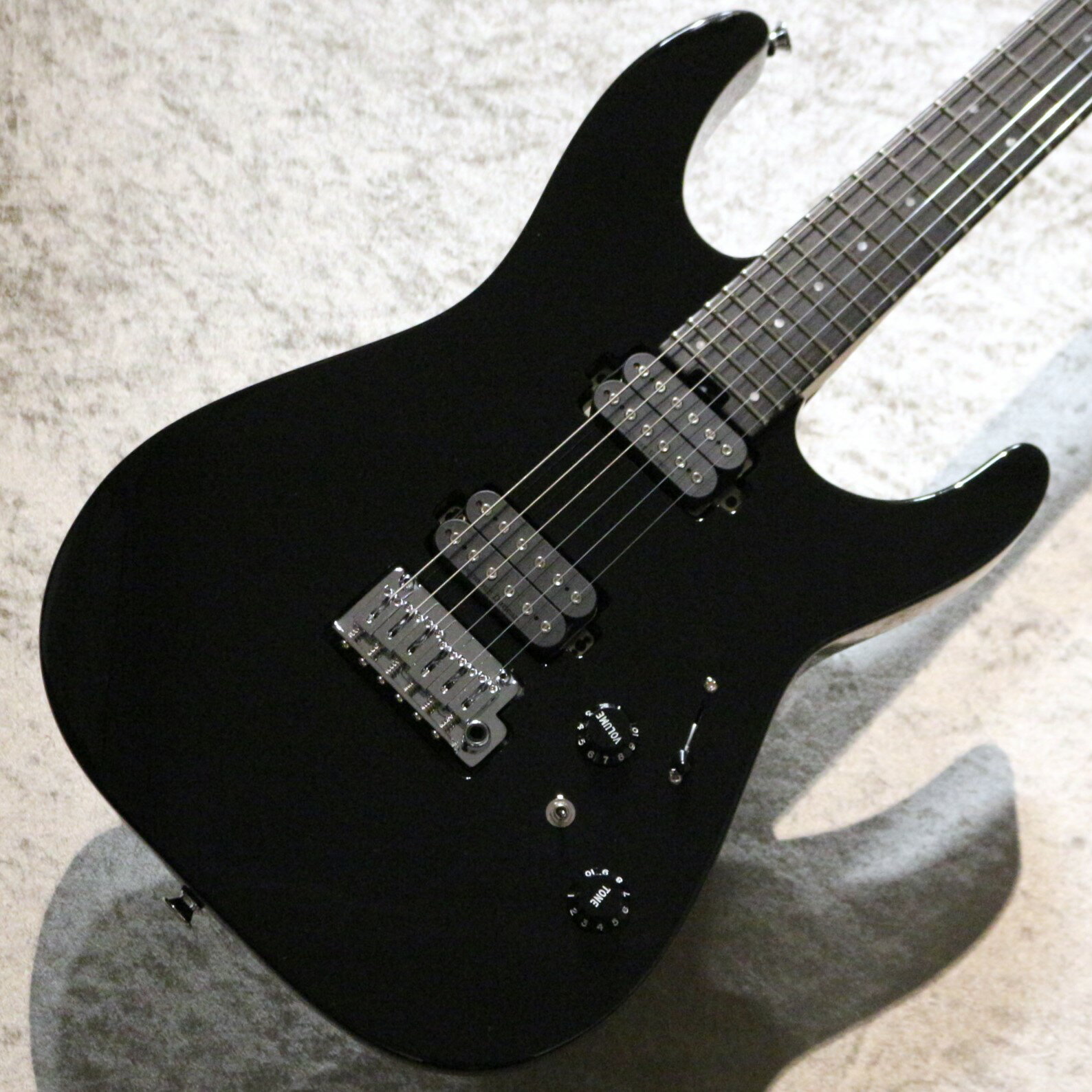 Charvel 【シンプル&クール】PRO-MOD DK24 HH 2PT EB -Black- #MC23004190 【ちょいフレイムネック】【3.46Kg】【池袋店】