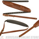 -Mustang Saddle Strap- 滑らかでプレミアムなトップレザーに裏地に柔らかいパッド入りレザーを使用したMustang Saddle Strapは、クラシックなヴィンテージフェンダーのデザインを現代風にアップデートしたストラップです。 本染め皮が持つ高級感のある落ち着いた風合いは、使い込むほどに味わいのある色味に変化し、固定されたブラス製の留め具はストラップを固定するので、一度調整すれば外れることはありまん。 どんな体格のプレイヤーであってもフィットして快適なプレイをサポートします。 ※商品画像はサンプル画像となります。 -Specification- モデルネーム：Vintage Saddle Strap Cognac モデル番号：0990689021 原産国：US カラー：Cognac 寸法：1.00x3.00x14.00 IN 重量：0.40 LB Commodity：9209940000 Case Pack Qty：48