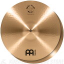 -PURE ALLOY シリーズ-MEINLピュアアロイ・シリーズはマイネルの高い技術と、革新的なアイディアを融合する新しいシンバルラインです。 洗練されたマイネルならではのルックスと、精密で丁寧な物作りへのこだわりが、ミュージックスタイルを限定しない幅広い領域をカバーする豊かな響きを実現しています。 優れたタッチと、心地よく澄んだピュアな倍音が特徴です。