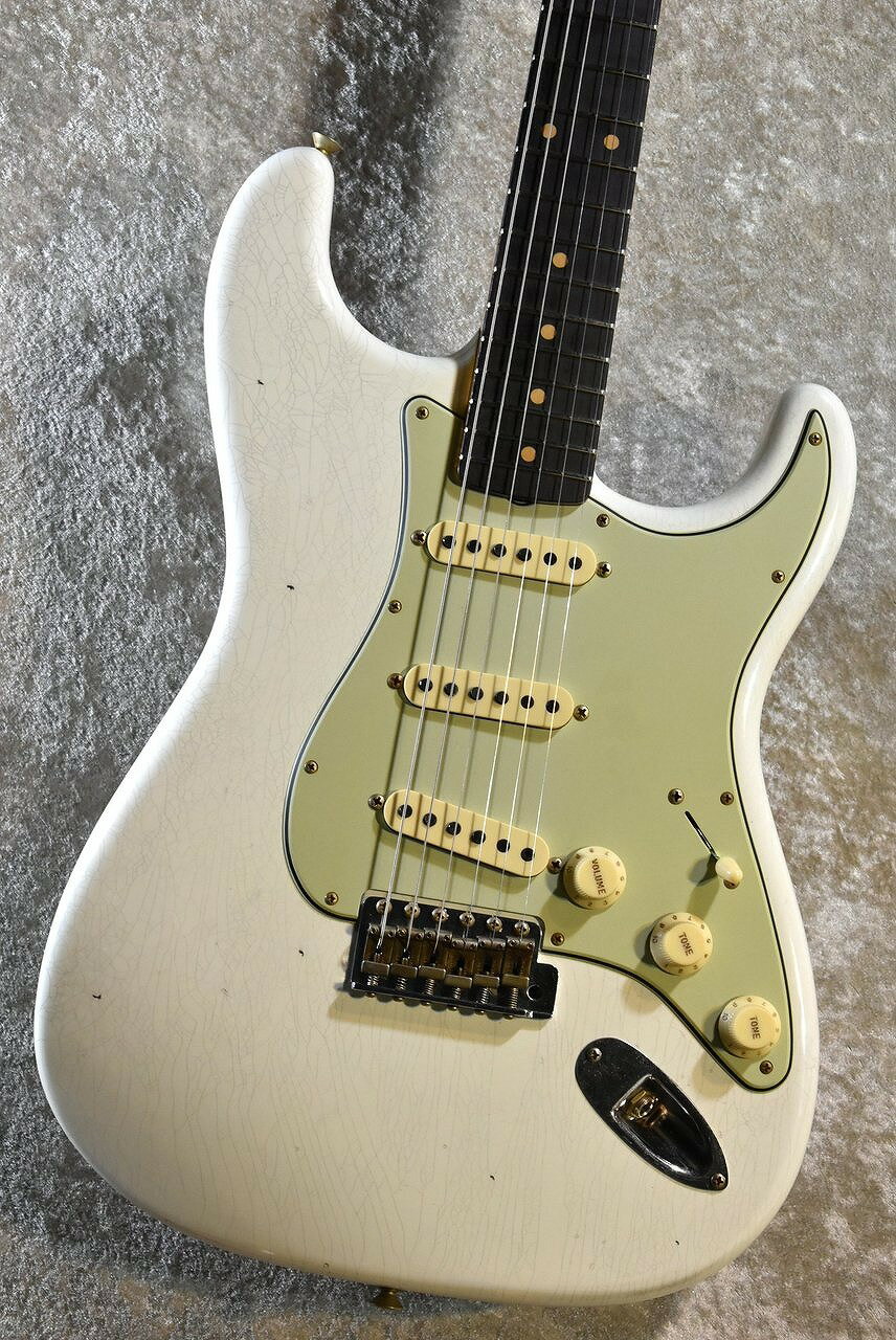 Fender Custom Shop 1960 Stratocaster J.Relic Aged Olympic White CZ578774【漆黒指板、3.49kg】【横浜店】