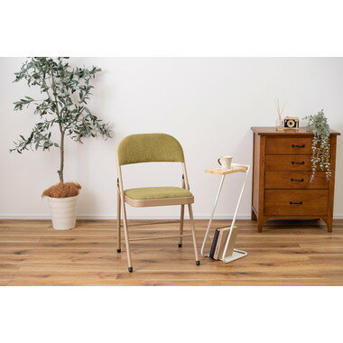 Foldable Chairs - 【SS限定エントリーでポイント5倍】フォールディングチェア 【グリーン】 どんなシーンでも使いやすく優しい色合い。急な来客時や少し休憩したい時などに最適で、使わないときは折りたたむことができて便利です。好きな色を組み合わせて使ってもおすすめです。