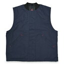 RED KAP レッドキャップ VD22 BLENDED DUCK INSULATED VEST ダック ワーク ベスト NAVY 吸湿発散性の裏地キルティングのダックワークベスト。 防寒性も◎。フロント5つのスナップボタンは作業の邪魔にならないようフラップ内側に配置。首リブタイプ。 ポケット、裾に使用した赤ステッチがアクセントに。シンプルなワークベストですのでストリート使いにもおすすめです。 SHELL: 65% Polyester. 35% Cotton LINING: 100% Polyester アメリカ本国規格商品 原産国: メキシコ 　　　　　 SIZE M 着丈67CM　身幅60CM　 SIZE L 着丈68CM　身幅64CM　 SIZE XL 着丈70.5CM　身幅70CM　