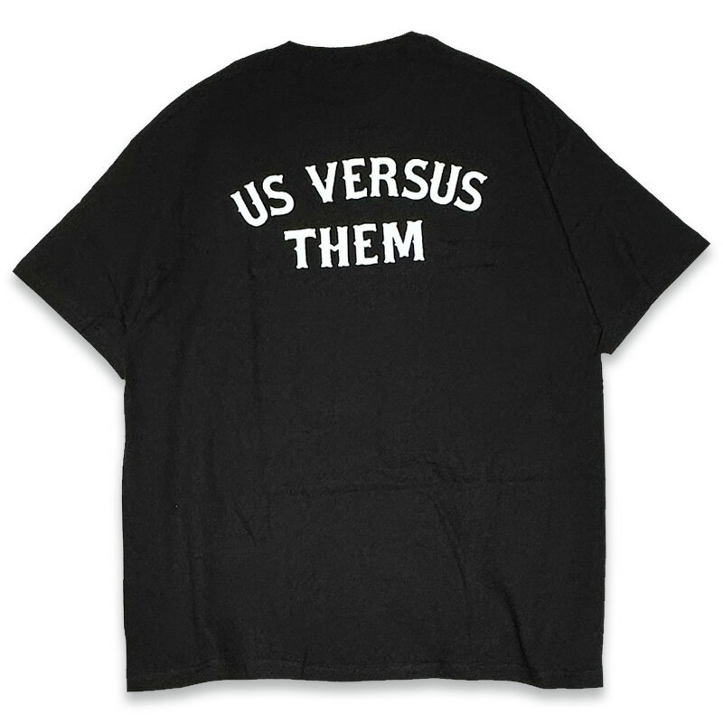 US VERSUS THEM アスバーサスゼム "NOMAD" TEE Tシャツ BLACK