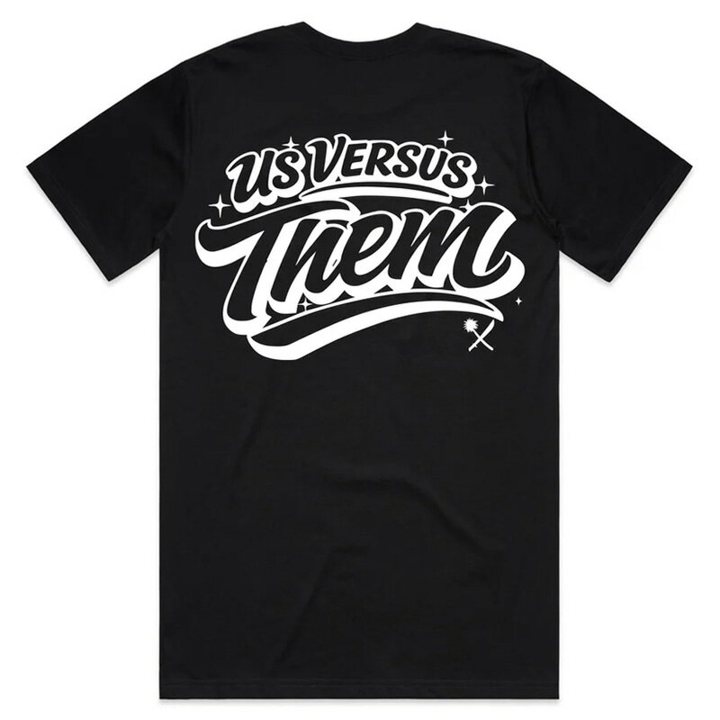 US VERSUS THEM アスバーサスゼム -SCRIPTED- TEE Tシャツ BLACK