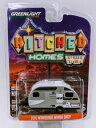 GL-876 GREENLIGHT 1:64SCALE "HITCHED HOMES" SERIES 11 2016 Winnebago Winne Drop – Platinum