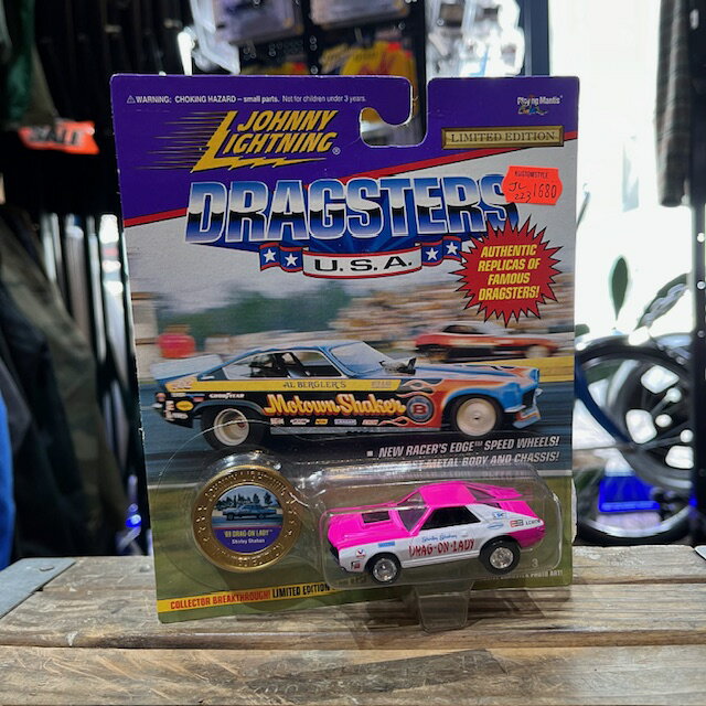 JL-222 JOHNNY LIGHTNING DRAGSTERS USA 69 DRAG ON LADY WHITE/PINK