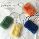 コロンとしたかわいらしさ!ボリューム フェイクファー ミニバッグ ショルダーバッグ ファーバッグ 斜め掛け ポシェット ミニバッグ 秋 冬 カバン 小物 小さめ エコファー