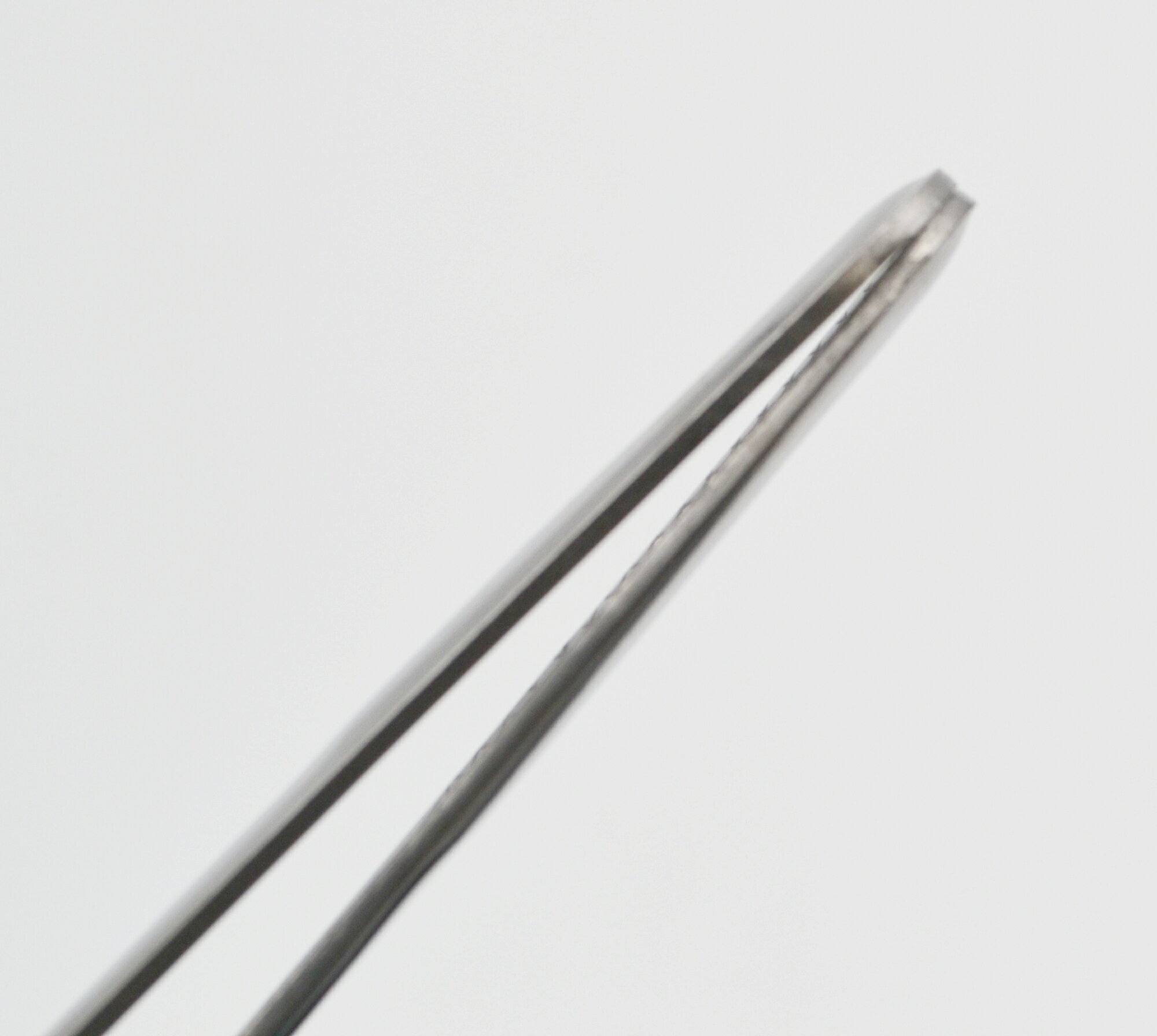 【ネコポス対応 2本まで】 TDI 焼肉トング 長さ28cm ステンレス製 業務用 家庭用 先細トング 穴あきトング 焼肉 BBQ アウトドア キャンプ 取り分け 盛り付け 衛生的 キッチンツール シンプル 滑り止め加工 使いやすい CHG-45 kwtdi-10021115 かっぱ橋 キッチンワールドTDI サンプル画像3