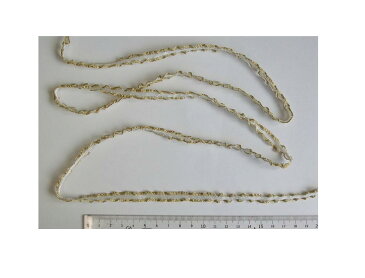 ゴールドラメのレーヨンブレード No.880幅約8mm素材:(レーヨン、ポリエステル)