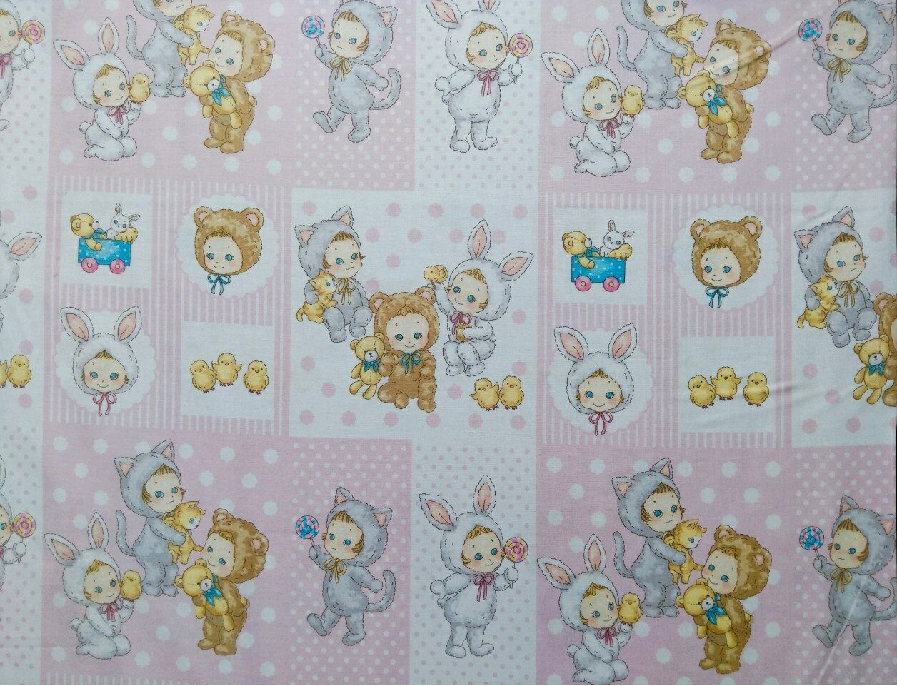 コットン シーチング生地 布 入園入学 女の子柄 puni puni CANDY ぷにぷにキャンデイ ブロック柄 PN1200−11A QUILT GATE キルトゲイト 商用利用可能 ky-kanariya-10042647 京都カナリヤ手芸店 サンプル画像3
