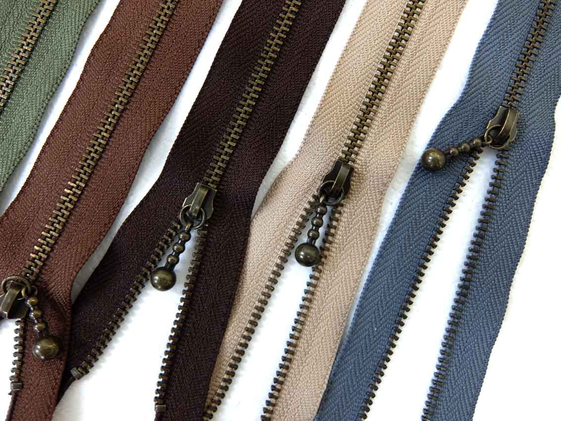 値下げYKK　ボール付ファスナー50cm(AG)アンティックゴールド金具ボール部分（長さ約2cm×大ボール径約6..