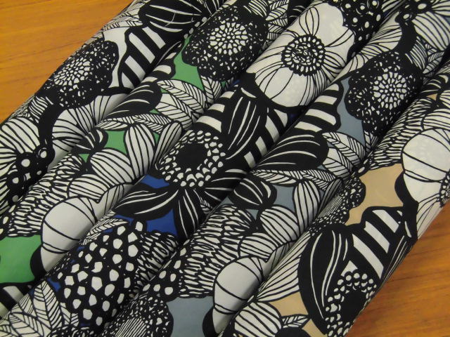 ナイロンタスラン生地 布　北欧調 花柄　アートフラワー　UP5947コットンこばやし う早この布　商用利用可能のサムネイル