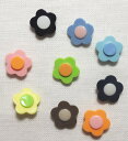ツインカラーお花ボタン 現品限り 14263 直径約13mm バラ売り ネコポス発送可能
