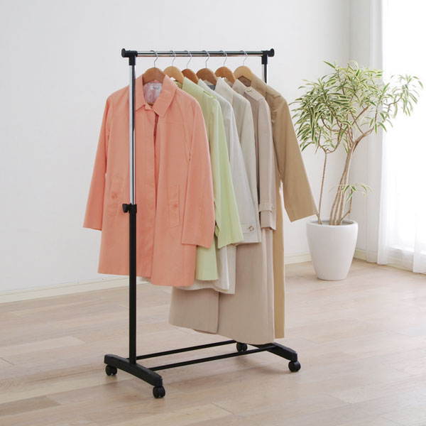 ワードローブ 洋服掛け 伸縮 高さ 90〜150cm PE-E180 アイリスオーヤマ 送料無料 パイプハンガー シングル ブラック キャスター付き ラック スタンド 衣類 コート 子供服 収納 衣類ハンガー[cpir]