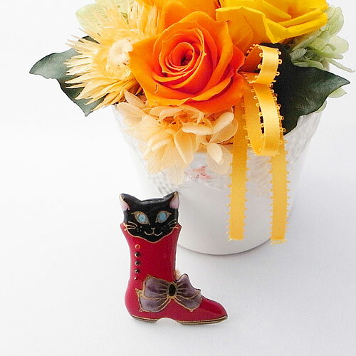 【UncleZ】　七宝焼き　ブローチ 赤いブーツの黒い猫