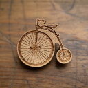 【木tch】クルミの木・ブローチ traveling bicycle(旅する自転車)