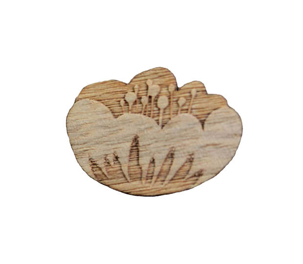 【木tch】クルミの木・ブローチ　カメリア（cameria）