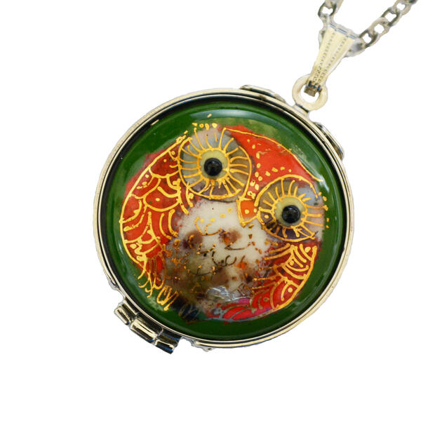 【UncleZ】　七宝焼き　ルーペ付ペンダント ふくろう(赤)