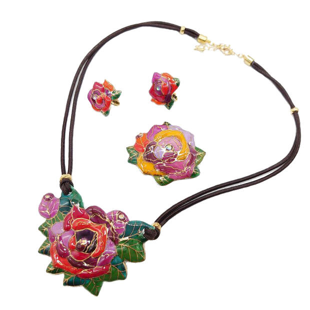 大きな赤いバラの七宝焼「ペンダント+ブローチ+イヤリング」セット