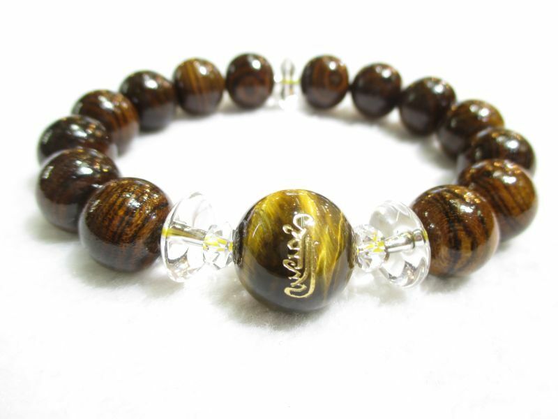 パワーストーン・京都/【毘沙門天・守護梵字ベイシラマンダヤ】彫刻【タイガーアイ(虎目石)】大玉16mm【そろばん珠・カット本水晶】ブレスレット、桐箱付き【伏見の京屋】