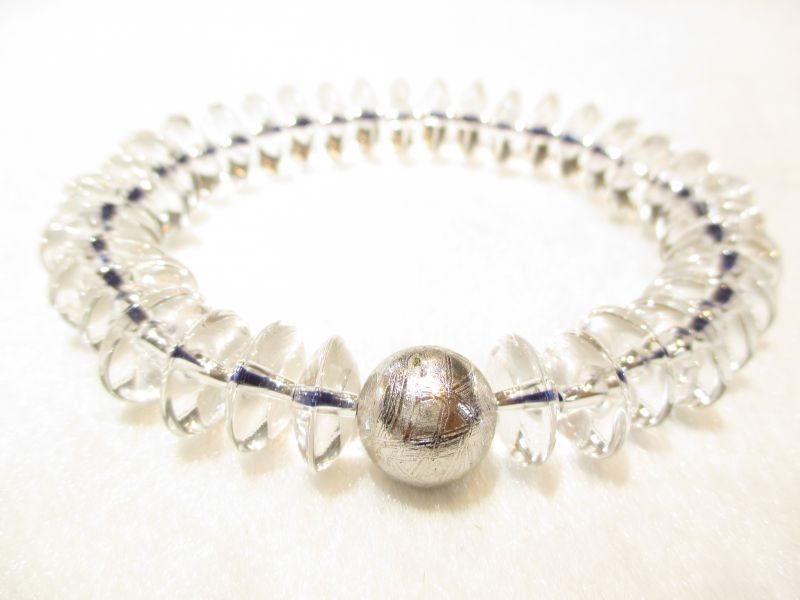 パワーストーン・京都/【宇宙パワー】【天然隕石】【ギベオン（ナミビア産・鉄質メテオライト）】《シルバーメッキ》そろばん玉本水晶、12mmブレスレット、桐箱付き【伏見の京屋】