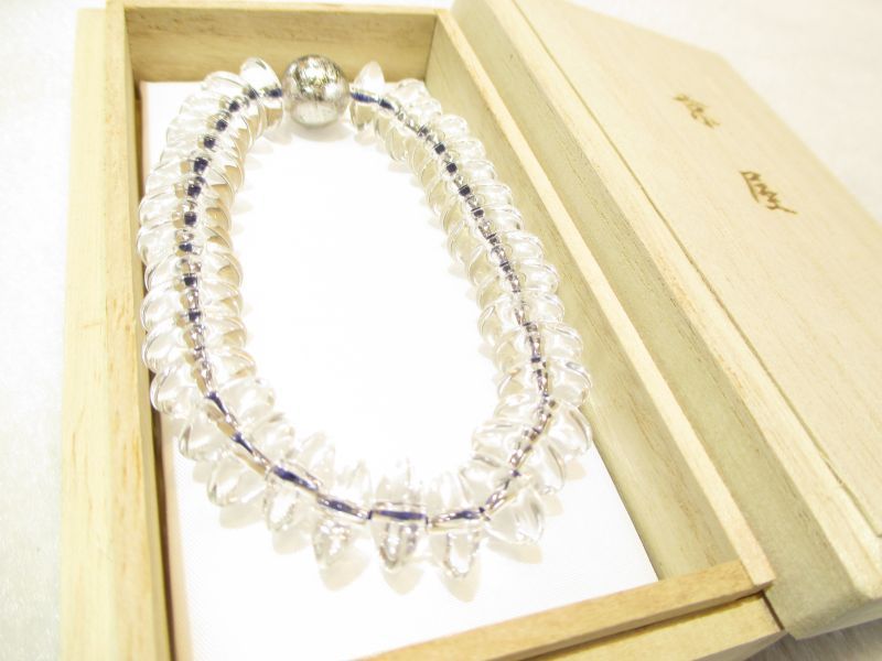 パワーストーン・京都/【宇宙パワー】【天然隕石】【ギベオン（ナミビア産・鉄質メテオライト）】《シルバーメッキ》そろばん玉本水晶、12mmブレスレット、桐箱付き【伏見の京屋】