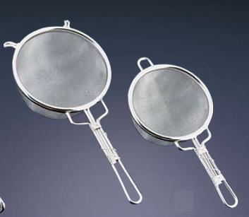 ストレーナー 湯通し・水切り・粉ふるいなど用途様々！ 18-8ステンレス製　共柄　ストレーナー　ダブル..