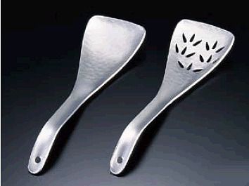 料理演出用品・鍋用小物 あったか鍋小物・お玉 アルミ 京風レンゲ 穴無(左)(1-2123-2501)