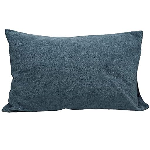 【コットン100%抗菌防臭加工枕カバー】生産地:日本(泉州タオル)素材:綿100%サイズ・重さ:約65x42cm・242gカラー:シャドウブルー、チャコール、ネイビー、フォググレー、アッシュベージュお届け内容:枕カバー単品(1枚) 【日本製枕カバー】上質な眠りのために、シルクのような滑らかさを持ち、吸水性・通気性にも優れた、最高級ハイブリッド超長綿を使用。至福の寝心地にこだわった、コットン100%の日本製ピローカバーです。 【最高級ハイブリッド超長綿を使用】シルクのような滑らかさと柔らかな肌当たりで、お休みの時間が至福のひとときに。コットンは吸水性・通気性に優れているので、ムレにくく、一年中快適にお使いいただけます。また、毛羽落ちが少なく快適な使い心地です。 【スムーズに出し入れ可能】出し入れ簡単なカンガルーポケット式を採用。内側の折り返しから、スポンと枕を出し入れできます。 【臭わない!ヒノキの抗菌防臭効果】sensuiは自然との調和を考え、ヒノキの力を借りて、天然の抗菌防臭加工を施しました。抗菌作用や忌避作用のあるヒノキオイルをマイクロカプセル化し、タオル繊維に付着させています。