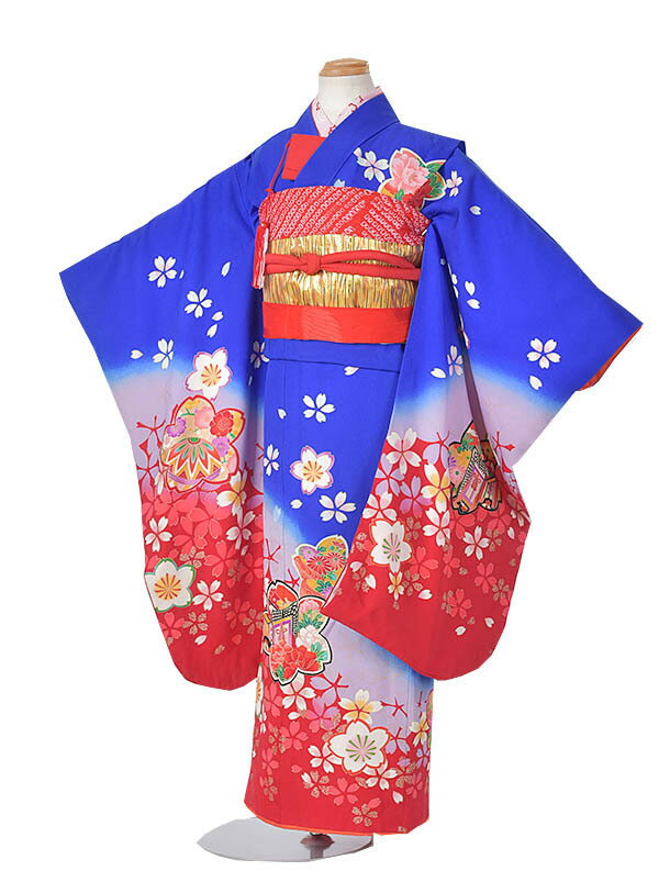 商品情報素材正絹サイズ■身長115cm~125cm■身丈:約130cm 肩裄：約53cm 袖丈:約77cm※標準サイズに調整済です。※簡単なサイズ調整(腰紐にて)が必要な場合があります。掲載画像について実際の商品になるべく近い色を再現しておりますが、お客様のご覧になっているモニターや環境により、実際の色・質感等が若干異なる場合がございます。ご容赦下さいませ。コーディネートについて※小物は着物に合わせてコーディネートさせて頂きます。帯結び帯長襦袢袖なし長襦袢【レンタル】七五三 レンタル 正絹着物 7歳 フルセット 女の子 753レンタル 7歳女児 青御所車に手毬 貸衣装 前撮り 七歳 青 レンタル 七五三レンタル7歳女の子 753 七五三 子供 七五三 着物 7歳 レンタル お正月 新品足袋プレゼント 往復送料無料 【レンタル】七五三レンタル 正絹着物 7歳 フルセット 女の子 七歳 着物 レンタル 青 7歳女の子 753子供 七五三 着物 7歳 レンタル お正月 新品足袋プレゼント 往復送料無料 【レンタル】正絹ならではの質感！ 7歳のお祝いにかわいい！！青の地色に赤のぼかしが大胆なお着物です！新品足袋プレゼント・往復送料無料・フルセットレンタル！！ 素敵なお着物で楽しい七五三をお迎え下さい。 ご利用日の2日前にお届けします。3