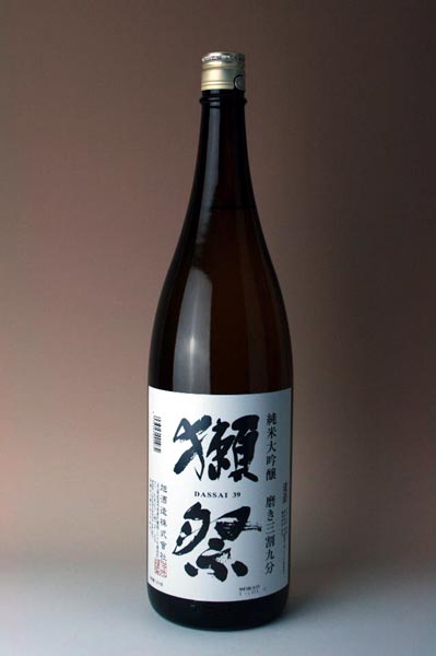 獺祭（だっさい）　純米大吟醸 磨き三割九分 1800ml 純米大吟醸酒 16度 旭酒造 山口県産 中国【ギフト 日本酒 焼酎】