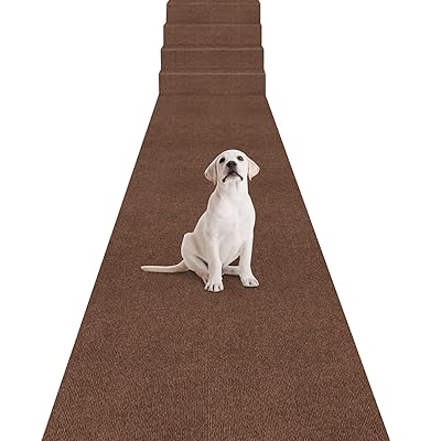 廊下 カーペット 吸着 廊下敷き ロングカーペット ズレない 洗える 撥水 おしゃれ 無地 カーペットタイプ ロングマット TPR 防音 ラグ 無地 ペット 置くだけで吸着マット ロングマット ロールマット 廊下マット キッチンマット 玄関マット 階段マット70×600cm 厚さ4 mm（ブラウン）ブランド色ブラウンモデル商品説明【商品概要】&#127968;【滑り止めの廊下床保護マット】子犬や子猫が階段や廊下などで滑って倒れると、関節などに傷がつく。のこのカーペットの表面は柔らかく快適で、厚さは約4 mmで、滑り止め加工を施し、転倒時の衝撃力を床に比べて約2/3軽減することができる。ペットや要介護、小さなお子さんがいるご家庭は安心してご利用いただけます。&#127968;【多用途＋自由に裁断可能】場合によってはハサミで必要なサイズに裁断することができます。一般的に使用される2種類のサイズを提供しています：90×600，80×600，60×300，60×600，60×240と60×180なので、使いたい場所に合わせて自由にサイズを切ることができ、キッチンだけでなく廊下、玄関、キッチン、階段、椅子の床のキズ防止にも役立ちます。さまざまな場所で使用できます。マットは多用途のマットです。&#127968;【騒音防止＋傷防止】廊下マットはPUとポリエステル不織布材料を用いて作られ、吸音性に優れ、様々な場所に適している。子供が走って遊ぶ音、ペットの爪が床に当たる音、椅子の摩擦音、ゲームをする音など、小さな生活音を吸収し、騒音を低減することができます。廊下のマットの底の自己吸引材は廊下にしっかりと貼り付けられており、冬には足を保護し、冷たい床を遮断することもできます。&#127968;【繰り返し使用可能】廊下マット裏面には自己吸引原理が採用されており、圧縮空気が床に吸着することで、はがしても床に跡が残らない。マットは定期的に持ち上げて掃除する必要がある。掃除機を直接使って掃除することができ、長期使用後は、手洗いや洗濯機で洗濯することができます。再設置後も吸着力が弱くならず、繰り返し使用でき、環境に優しく、お金も節約できます。&#127968;【品質】の廊下マットはすべてロール状にされ、開けたばかりの頃は折り目がついていて、しばらくするとどんどん消えていきます。受け取った製品はすぐに使用でき、滑らかで美しく、折り目はありません。当社のすべての商品には1年間の期間があります。商品の品質は万全ですが、万一商品に問題があれば交換や返品返金に対応します。商品の使用に問題があれば、お気軽にお問い合わせください。できるだけ早く処理します。【商品説明】階段 防音マット 猫犬階段滑り止めマット 滑り止めテープ 高齢者 ハシゴ用のマット 蛍光 階段マット 子供を抱っこしての上り下りでも安心 カットできるカーペット 消音マット 床 傷防止 シート フローリングシート ペット対応 カーペット足音マット 転落防止冷え防止 安心、安全、安価です【商品詳細】商品種別：廊下敷き・階段マット商品名：廊下 カーペット 吸着 廊下敷き ロングカーペット ズレない 洗える 撥水 おしゃれ 無地 カーペットタイプ ロングマット TPR 防音 ラグ 無地 ペット 置くだけで吸着マット ロングマット ロールマット 廊下マット キッチンマット 玄関マット 階段マット70×600cm 厚さ4 mm（ブラウン）製造元：商品番号：ZLD70600商品内容：70×600cm色：ブラウン【当店からの連絡】