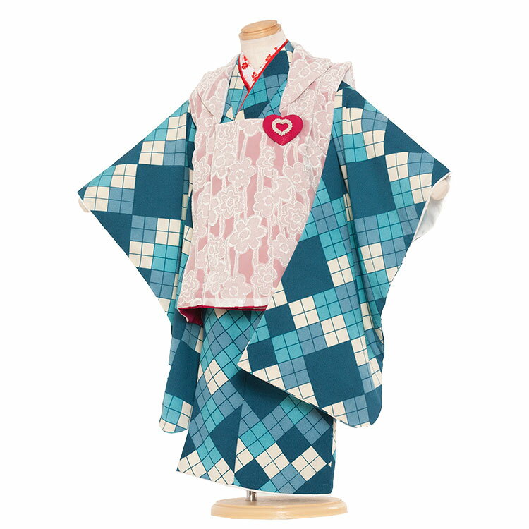 ※その他、ご要望などございましたら後に発信されますメールにご記載下さい。 ※キャンペーン対象外の商品もございますので、ご確認ください。 ※キャンペーンは不定期に変更となります。 ご注文時でのキャンペーン適用とします。ご了承くださいませ。着物レンタル/753/七五三レンタル 着物レンタル/七五三レンタル（3歳女の子） 3288　オリジナル 【品　　番】 3288 【素　　材】 表地：合成繊維 　／　裏地：合成繊維 【レンタル内容】 着物・被布コート・半襦袢・草履・足袋・腰ひも2本・巾着・髪飾り ※お着物以外の小物は写真の商品と異なる場合がございます。事前の確認は出来かねます。 【レンタル期間】 ご利用日2日前にお届け致します。返却は、ご利用日翌日15時ご返却お手続き下さい。（3泊4日） &nbsp;【サイズ】 3歳用90〜100cm 裄→約40cm 着丈→約76cm ※小物は当店でコーディネートさせて頂きますので、写真の商品と異なる場合がございます。 ※簡単なサイズ調整（腰紐にて）が必要な場合があります。※箱タイプでの配送となります。 【備　　考】 実際の商品になるべく近い色を再現しておりますが、お客様のご覧になっているモニターや環境により、実際の色・質感等が若干異なる場合がございます。 ご容赦下さいませ。セーフティープラスとは衣裳を汚してしまった時、クリーニング代を請求しない京都ちりめんやの保険サービスです。無保険の場合は、衣装の汚れ等に対しましてメンテナンス料金が発生する場合がある事を予めご了承おき下さい。 ※環境問題（Eco/エコ）を考え、お買い上げ明細はご希望の方のみ発行致しております。ご希望のお客様はお手数ですが、コメント欄にお知らせください。 【お問い合わせ先】 メールにてお問い合わせ下さい。 E_Mail：info@santokubiken.com ※メールでのお問い合わせには、商品番号・氏名のご記入をお願い申し上げます ★レンタル内容 着物・被布コート・半襦袢・草履・足袋・腰ひも2本・巾着・髪飾り ＊下着（肌襦袢）は入っておりません。キャミソールやU首半そでシャツをご用意ください。 ＊巾着・草履・髪飾りのデザインは、それぞれのお衣装により変わります。 着物レンタル/七五三レンタルの「京都ちりめんや」では、 お子様の晴れの日を祝う、お宮参りの産着（初着・熨斗目・掛け着物） ブランド産着・七五三の着物等、豊富な品揃えで、みなさまをお待ち申し上げております。