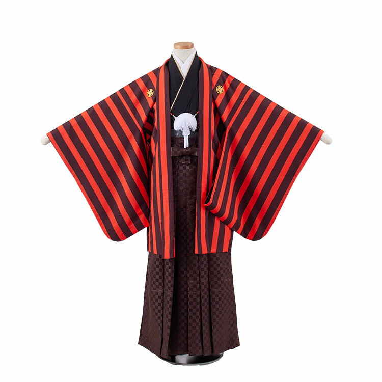 ※その他、ご要望などございましたら後に発信されますメールにご記載下さい。 ※キャンペーン対象外の商品もございますので、ご確認ください。 ※キャンペーンは不定期に変更となります。 ご注文時でのキャンペーン適用とします。ご了承くださいませ。着物レンタル/ジュニアの着物/お宮参りレンタル ★レンタル内容★(こちらの商品はかんたん着付け仕様です) 羽織・着物・袖なし襦袢・袴・羽織紐・草履・足袋・えり芯・サスペンダー ※ビーズ・チェーン・小物は当店でコーディネートさせて頂きますので、写真の商品と異なる場合がございます。※下着（肌襦袢）は入っておりません。U首半そでシャツをご用意ください。※箱タイプでのお届けとなります。 ★商品番号 3AQ1792 小学校かんたん着付け（男の子） ★サイズ ＜こちらの商品はかんたん着付け仕様です＞ 適応身長：155～160cm 肩裄：68cm 袖丈：57cm（羽織） 羽織丈：80cm 袴丈：紐下87cm（おへそからくるぶしまでの長さです。） ※袴丈を必ずご確認ください。 ※袴丈のサイズ直しはしないでください。 ★商品詳細 こちらのお衣装はご家庭でもかんたんに着付けていただけるようにアレンジいたしました。 素材：化繊 ★レンタル内容 こちらのお衣装はご家庭でもかんたんに着付けていただけるようにアレンジいたしました。 羽織・着物・長襦袢(袖なし)・袴・羽織紐（ビーズ）・草履・足袋・えり芯・サスペンダー ※ビーズ・チェーンなどの小物は当店でコーディネートさせていただきますので写真の商品と異なる場合がございます。 ※こちらの商品の長襦袢は、袖なしタイプになります。 ※肌襦袢は付属いたしませんので、U首のシャツなどの肌着をご用意下さい。 ※箱タイプでのお届けとなります。 ★レンタル期間　　最大3泊4日！ レンタル期間はご利用日の2日前から3泊4日となります。 （ご利用日の1日前お届けの場合は、2泊3日となります）。 ※ご返却はご利用日当日～翌日15時までに、ヤマト宅急便取り扱いのコンビニ（セブンイレブン・ファミリーマート・デイリーヤマザキなど）か、クロネコヤマト営業所で同封の着払い伝票で発送の手続きをお願いします。 ※返却が遅れますと1日につきお衣装代の10％が延長料金として追加になりますので返却日はお守りください。返却が遅れる場合は必ずご連絡をください。 ★ご注文について。※カレンダーをご確認ください 楽天では、カレンダーが「×」でもご注文は可能ですが、予約をお取りすることは出来ません。 ご利用日が「○」の商品からご注文下さい。 ※ご予約の確定は「【京都ちりめんや】ご予約を確定致しました。」メールにてお知らせいたします。 ※カレンダー反映までに少しお時間がかかりますので、その間に先約が入られている場合もございます。ご了承ください。 ※オプション追加やキャンペーン割引は「【京都ちりめんや】ご予約を確定致しました。」で金額訂正をしてお知らせいたします。 ※予約は1年先の発送日まで可能です。 ※利用日が違うご注文は別々にご注文ください。またご利用日やお届け先が違う場合は「きょうだい割引」や「ママ得割引」などはキャンペーン対象外になります。 ★注意事項 ※次に該当する場合「セーフティプラス」の適用はございませんので、お気を付けください。別途料金をご請求させていただきます。 ・タバコの焦げ跡、香水やヘアースプレーなどによる著しい汚れ・破損。 ・紛失の場合。 ・袴の裾直し・破れなどの商品として修復不可能な場合。 ★備考 ※掲載画像について実際の商品になるべく近い色を再現しておりますが、お客様のご覧になっているモニターや環境により、実際の色・質感等が若干異なる場合がございます。 ※環境問題（Eco/エコ）を考え、お買い上げ明細はご希望の方のみ発行致しております。ご希望のお客様はお手数ですが、備考欄にお知らせください。 着物レンタル/七五三レンタルの「京都ちりめんや」では、 お子様の晴れの日を祝う、お宮参りの産着（初着・熨斗目・掛け着物） ブランド産着・七五三の着物等、豊富な品揃えで、みなさまをお待ち申し上げております。