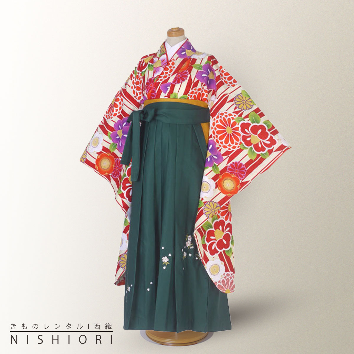 楽天和装通販 きものレンタル 西織【BLACK FRIDAY お得なクーポン配布中!】【レンタル】卒業式 二尺袖 ジュニア 着物 袴 フルセット 【十三参り 卒業式 貸衣装 晴れ着 小学生】白 矢絣 矢羽 緑 刺繍 無地