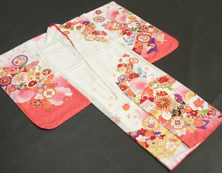 七五三 着物 7歳 女の子 四つ身着物 式部浪漫 白色地ピンク染め分け 菊 金糸刺繍 熨斗牡丹 日本製