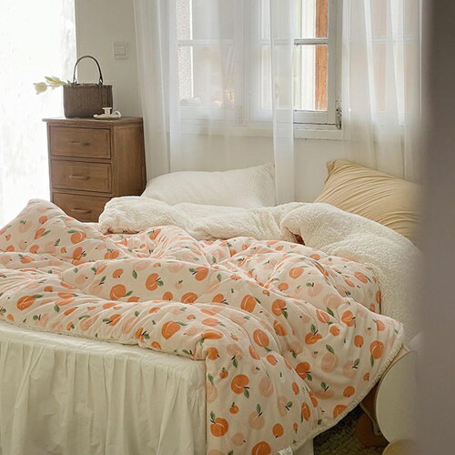 掛け布団 ダブル ボア付き レモン柄 かけぶとん 冬用 蓄熱保温 極暖 発熱 寒さ対策 あたたか 両面使える ボリューム感 かけ布団 肌触りふわふわ 布団カバー不要 北欧 大人子供兼用 洗える 150