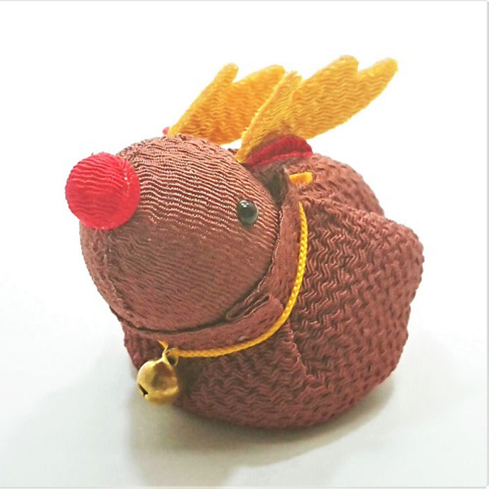 お手玉 トナカイ 置物 季節 12月 おしゃれ クリスマス 飾り サンタクロース プレゼント 柊 インテリア 置き飾り 可愛い リビング 玄関 ディスプレイ ミニチュア コンパクト 小さい 手作り 京都 日本製 ちりめん細工