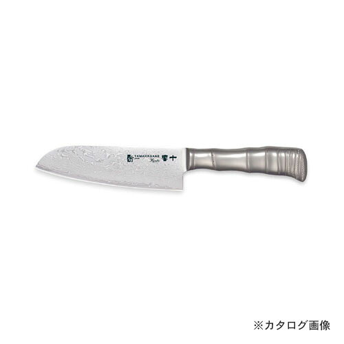【メーカー名】 ●片岡製作所 【特長】 ●砥石による本格的な刃付けを施し、鋭い切れ味を長く持続させます。 ●ダマスカス鋼は、インド産のウーツ鋼を使用し、シリアのダマスカスで刀剣などに鍛造されたことから、 この名がついた。最大の特徴は、坩堝の中で溶けた鋳鋼が凝固する際に生じた独特の模様で、製法を知る者はごくわずか。 十字軍時代にはその神秘的な美しさと貴重さから、名刀として珍重された。この模様を再現したのが、現在のダマスカス鋼である。 ●プロの技術者により、本刃付けする前に研ぎなおしを容易にするため、水砥の荒砥・中砥を使用し、刃基を研ぎだしてあります。 【仕様】 ●重量：210g ●材質：刀身：ダマスカス鋼 / ハンドル：18-8ステンレス鋼 【関連商品】 片岡製作所 TK-1114 竹 TAMAHAGANE 3-PLY 万能 175mm 片岡製作所 TK-1115 竹 TAMAHAGANE 3-PLY 万能 160mm 片岡製作所 KP-1114 響十 TAMAHAGANE 万能 175mm 片岡製作所 KP-1115 響十 TAMAHAGANE 万能 160mm 片岡製作所 KP-1117 響十 TAMAHAGANE 万能出刃 170mm 片岡製作所 KS-1114 響十 TAMAHAGANE 万能 175mm 片岡製作所 KS-1115 響十 TAMAHAGANE 万能 160mm 片岡製作所 KS-1117 響十 TAMAHAGANE 万能出刃 170mm 片岡製作所 TKT-1114 竹・響十 TAMAHAGANE 万能 175mm 片岡製作所 TKT-1117 竹・響十 TAMAHAGANE 万能出刃 170mm