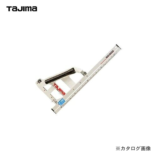 【メーカー】 ●（株）TJMデザイン 【特長】 ●軽くて丈夫な高精度アルミを採用しています。 ●底面に2列の滑り止めゴムを埋め込み配置しています。 ●しっかり押さえられるロンググリップを採用しています。 【用途】 ●丸ノコ切断用ガイド。 【仕様】 ●全長(mm):768 ●幅(mm):318 ●厚み(mm):70 ●呼び寸法(mm):600 ●角度精度:±0.60以内（600.00mm） ●目盛精度(mm):- ●質量(kg):0.91 ●目盛:あり 【材質・仕上げ】 ●本体:アルミ ●ガイド:ステンレス(SUS304) ●取手:ABS樹脂 ●底面:ゴム 【原産国】 ●中国 【質量】 ●0.91KG 【関連商品】 タジマツール Tajima 丸鋸ガイドL450 MRG-L450 タジマツール Tajima 丸鋸ガイドL600 MRG-L600 タジマツール Tajima 丸鋸ガイドモバイル 90-45マグネシウム MRG-M9045M タジマツール Tajima 丸鋸ガイドモバイル 90マグネシウム MRG-M90M タジマツール Tajima 丸鋸ガイド マイクロ90 マグネシウム MRG-MC90M タジマツール Tajima 丸鋸ガイドSD1000 MRG-S1000 タジマツール Tajima 丸鋸ガイドSD450 MRG-S450 タジマツール Tajima ミニスタッフ 2m3段 MSF-20 タジマツール Tajima ミニスタッフ 3m3段 MSF-30 タジマツール Tajima ミニスタッフ 4.1m3段 MSF-41