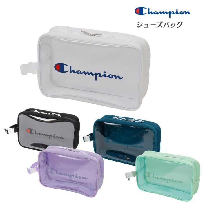 軽量なエアーメッシュ素材を使用した、Championのシューズバッグです。 従来モデルよりも細かなメッシュ素材へアップデート。透明素材とメッシュ生地を組み合わせた、スポーティーなデザインに仕上げています。 持ち手には透明バックルを採用しており、バックルを使ってスポーツバッグなどに取り付けることも可能です。正面にはChampionロゴをプリントしています。 バスケットボールシューズをはじめ、部活動や日常の練習、試合、遠征などで使用するシューズの持ち運びや収納におすすめです。 商品名 シューズバッグ 英語表記 SHOES BAG メーカー Champion（チャンピオン） 品番 C3-EB725B 商品種別 シューズバッグ／シューズケース カテゴリー バスケットボール カラー ホワイト（010） ブラック（090） ペールパープル（210） ティールブルー（428） ミントグリーン（521） サイズ FREE 素材 本体：Polyester Mesh／PVC 透明生地部分：ポリ塩化ビニル メッシュ生地・テープ部分：ポリエステル100％ 裏地：ポリエステル100％（ポリウレタン加工） 原産国 中国 主な仕様 ・軽量なエアーメッシュ素材を使用 ・従来モデルより細かなメッシュ素材にアップデート ・持ち手に透明バックルを採用 ・スポーツバッグなどへの取り付けが可能 ・正面にChampionロゴをプリント 主な用途 バスケットボールシューズなどの持ち運び、保管、部活動、練習、試合、遠征など ※取り付けるバッグの形状や取り付け位置によっては、バックルを使用できない場合があります。 ※収納できるシューズの大きさや形状は、製品によって異なります。 ※商品の色は、モニター環境や撮影時の照明により、実物と多少異なって見える場合があります。 メーカー希望小売価格はメーカーサイトに基づいて掲載しています メーカー在庫商品はご注文頂いてから当店に入荷するまで2〜3日かかります。(土日祝日をはさむ場合は土日を除いて2〜3日) 実店舗や当社が運営している他のネットショップでも商品の販売をしているため、在庫入力のタイムラグにより在庫表記がある場合でも在庫切れの場合がございます。 予めご了承いただきますようお願いいたします。バスケットボールシューズの持ち運びや収納に便利な、Championのシューズバッグです。 本体には軽量なエアーメッシュ素材を使用。従来モデルよりも細かなメッシュ素材へアップデートされ、スポーティーで軽やかなデザインに仕上げています。 持ち手部分には透明バックルを採用。シューズバッグ単体で持ち運べるだけでなく、バックルを使ってスポーツバッグなどに取り付けることもできます。 正面にプリントされたChampionロゴがデザインのアクセント。定番のホワイトとブラックに加え、ペールパープル、ティールブルー、ミントグリーンをそろえた全5色展開です。 商品のポイント 特徴 軽量なエアーメッシュ シューズを持ち運びやすい軽量なメッシュ素材を使用 透明バックル付き スポーツバッグなどに取り付けて持ち運び可能 Championロゴ 正面にブランドロゴをプリントしたスポーティーなデザイン 選べる全5色 定番色から明るいカラーまで好みに合わせて選択可能 部活動や遠征に バスケットボールシューズなどの持ち運びや収納におすすめ