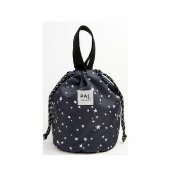 おすすめコロンとしたシルエットがかわいい巾着バッグです。お出かけに便利です。サイズ23×26.5cm個装サイズ：26.8×26.7×3cm重量個装重量：60g素材・材質ポリエステル100%生産国中国fk094igrjs